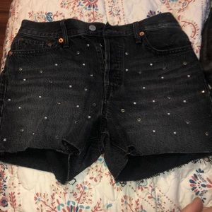 New Levi’s high-waisted black shorts